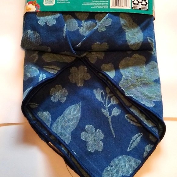 Nwt Pioneer Woman Table Runner - Picture 8 of 9